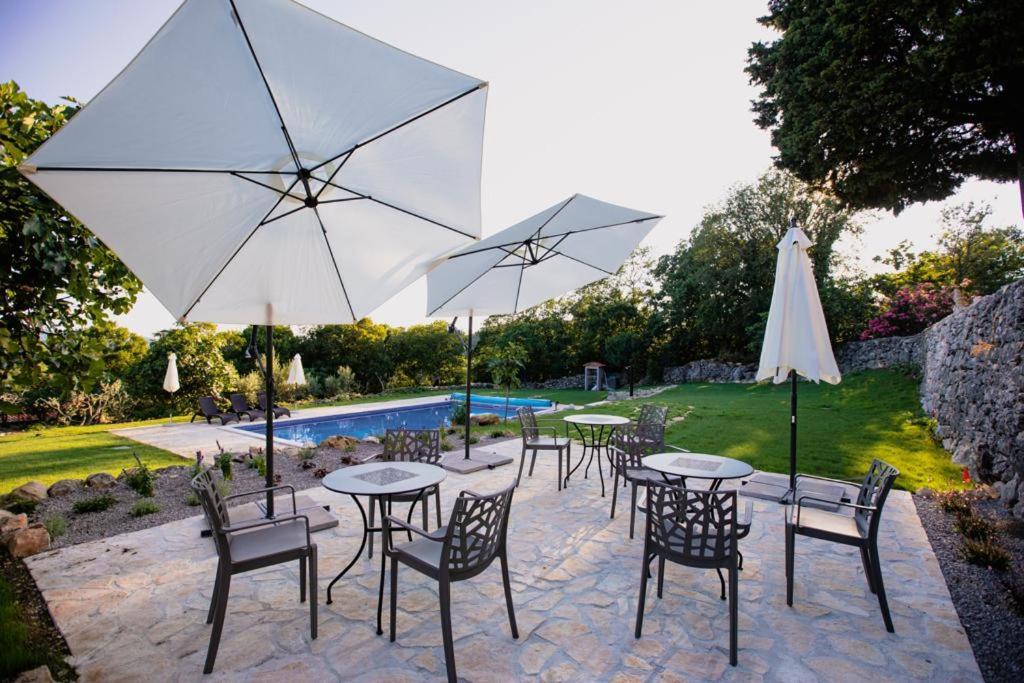 Villa Calussovo Ripenda Kras ภายนอก รูปภาพ
